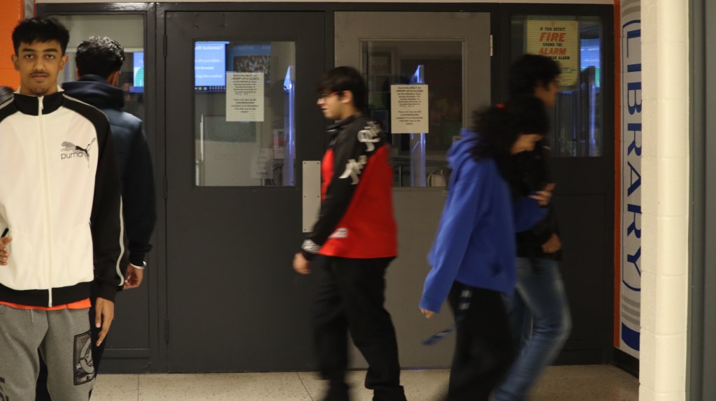 New library door sparks confusion among students and&nbsp;staff